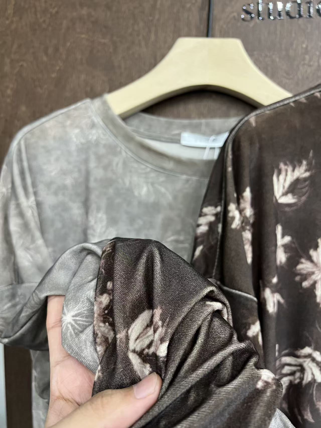 Washed Botanical Relaxed Long-Sleeve Tee