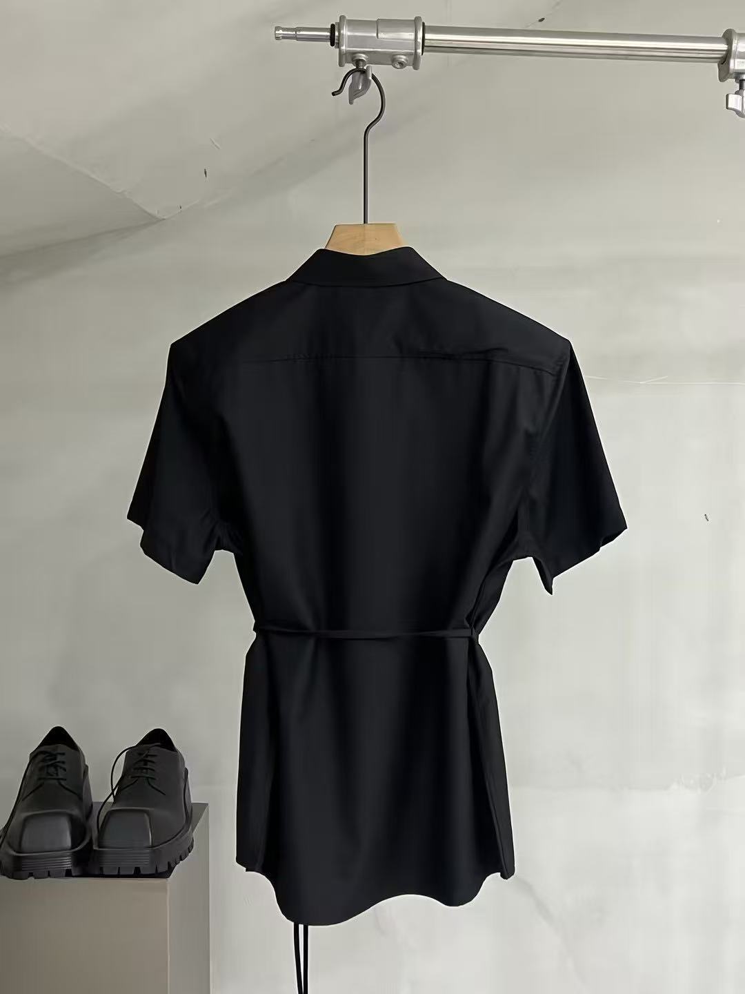Relaxed Short-Sleeve Button-Up Shirt