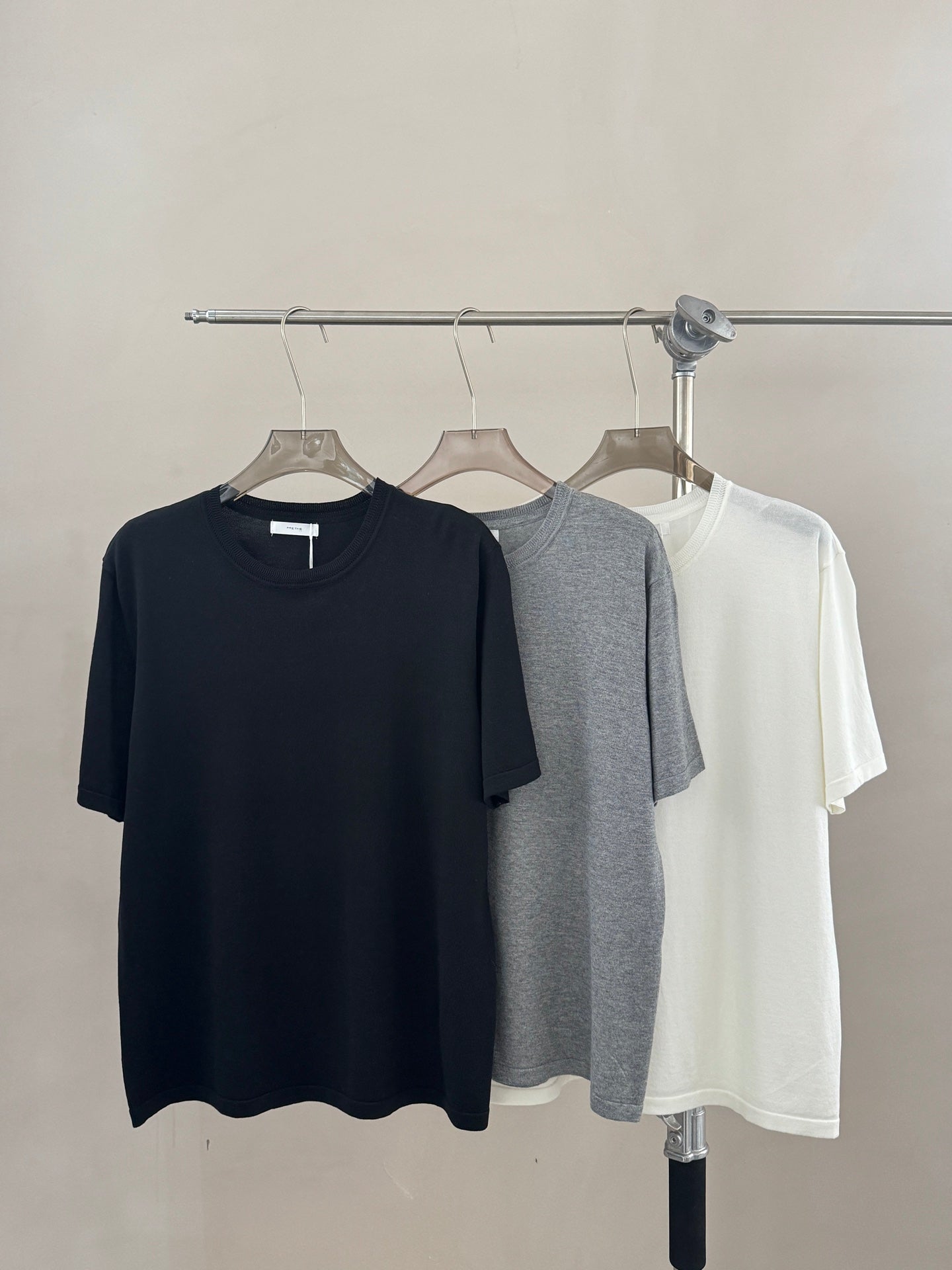 Fine Knit Crew Neck Short Sleeve Tee