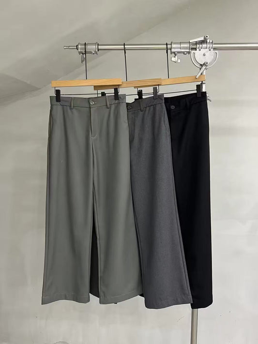 Relaxed Tailored Wide-Leg Trousers