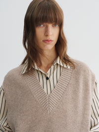 Minimal Merino V-Neck Side-Slit Knit Vest