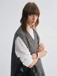 Minimal Merino V-Neck Side-Slit Knit Vest