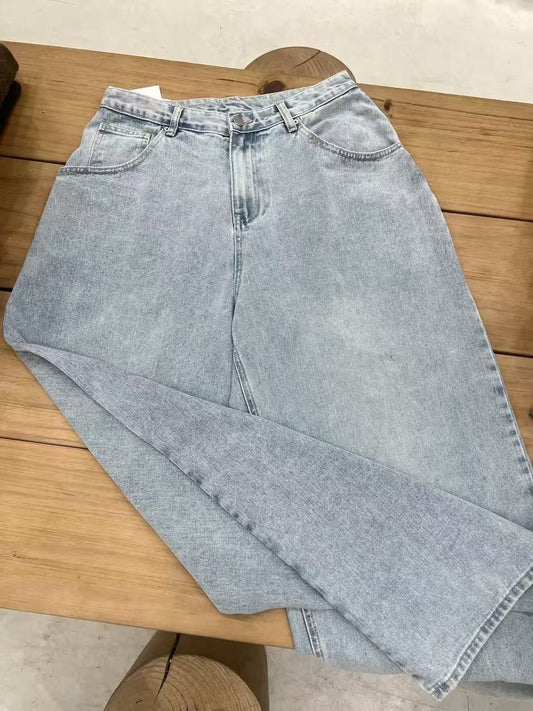 Light-Wash Relaxed Wide-Leg Jeans