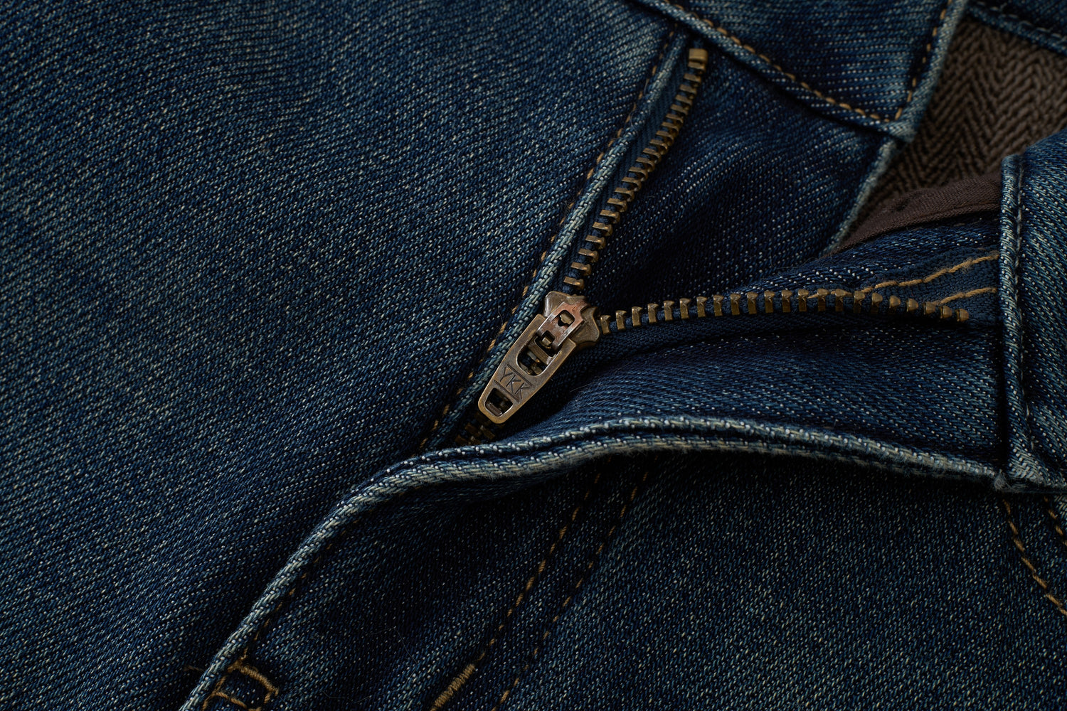 Cocoon Wide-Leg Denim