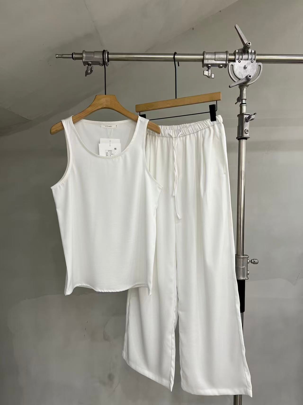 Soft-Drape Lounge Tank