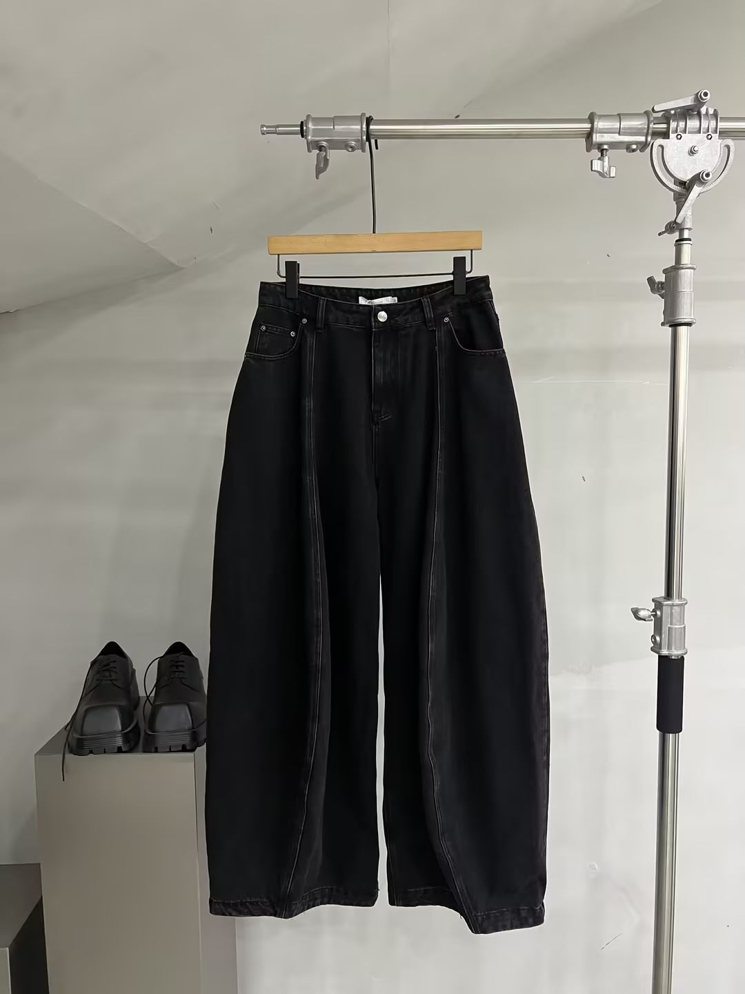 Dark-Wash Seam-Front Wide-Leg Jeans