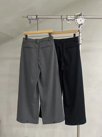Pleated Relaxed Cropped Wide-Leg Trousers
