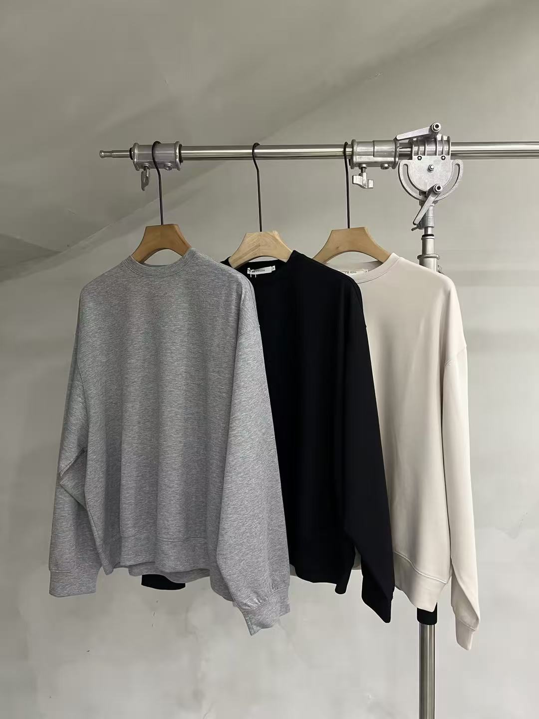 Relaxed Knit Crewneck Sweatshirt