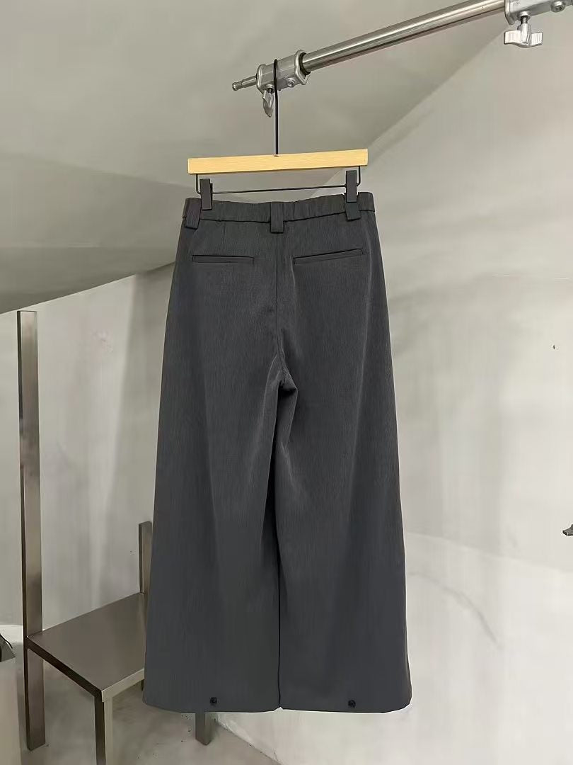 Pleated Relaxed Cropped Wide-Leg Trousers