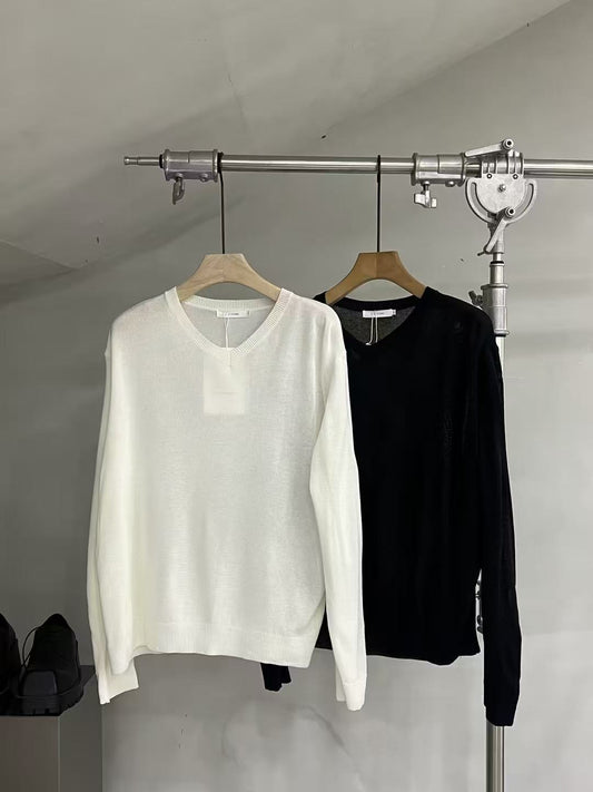 Lightweight V-Neck Fine Knit Sweater
