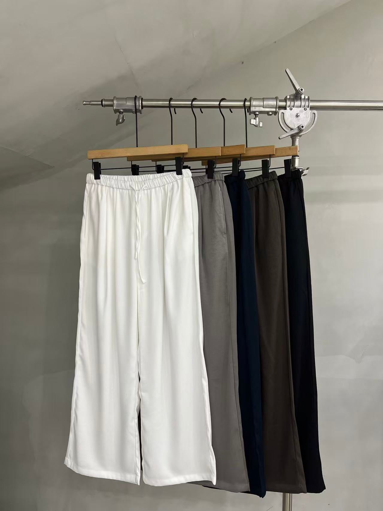 Relaxed Drawstring Wide-Leg Lounge Trousers