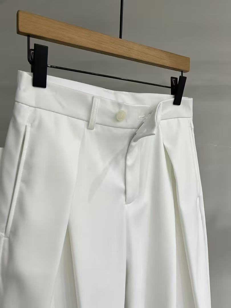 Wide-Leg Tailored Trousers