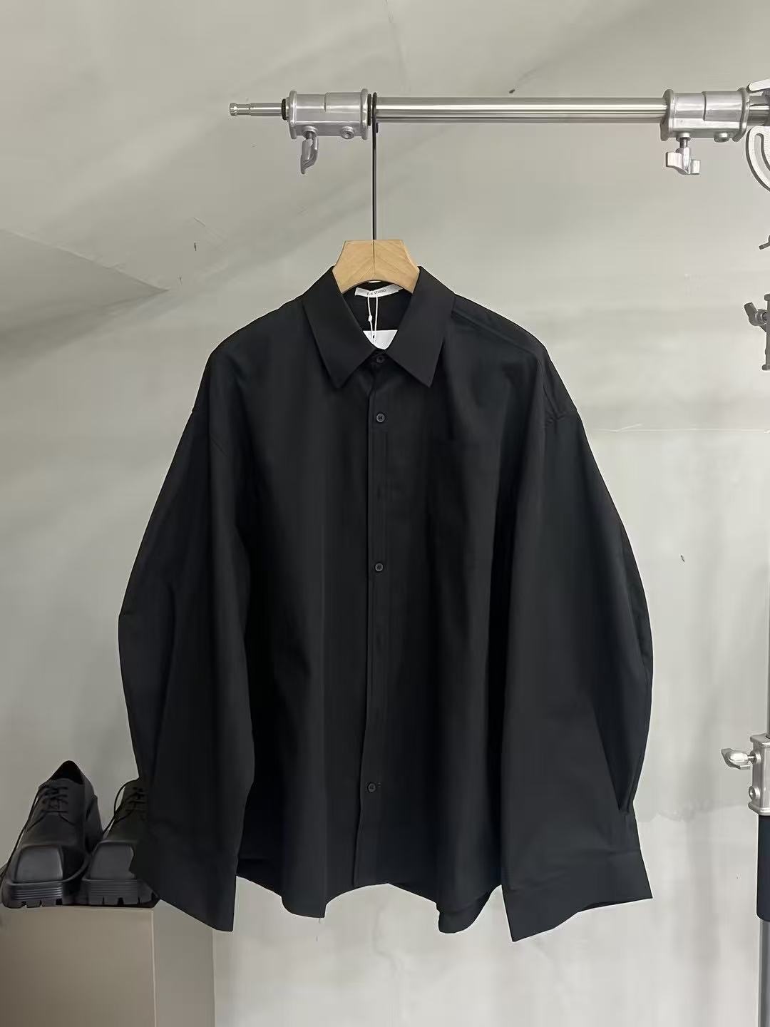 Oversized Pocket Cotton Shirt