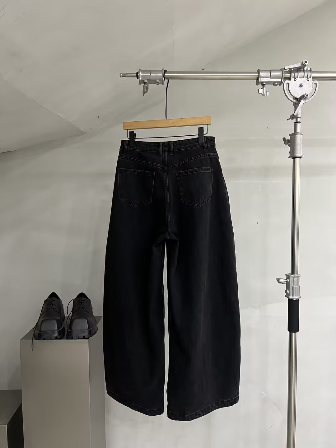 Dark-Wash Seam-Front Wide-Leg Jeans