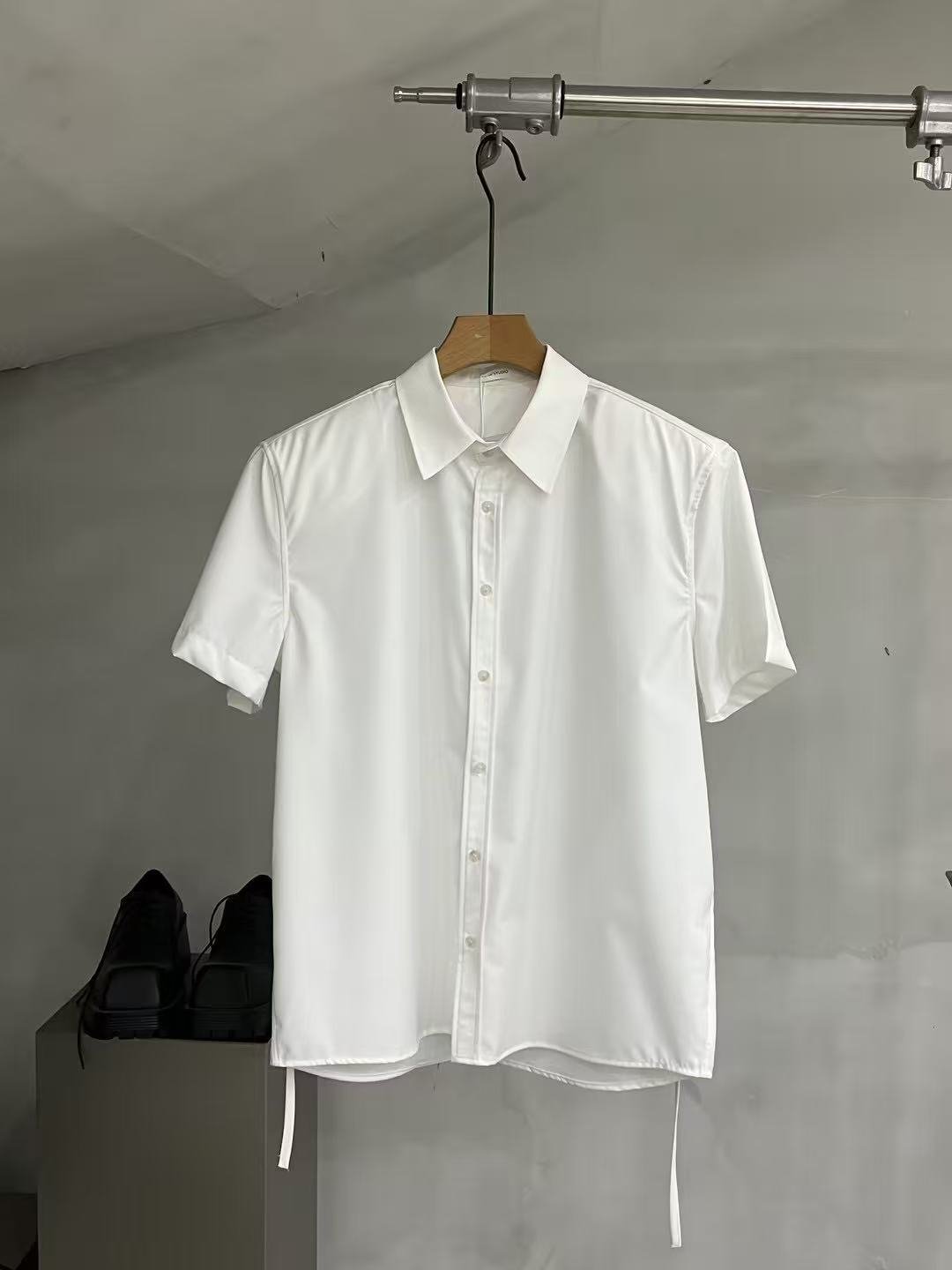 Relaxed Short-Sleeve Button-Up Shirt